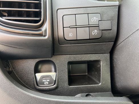 New 2026 RAM ProMaster 2500 w/ Convenience Group FWD image 12