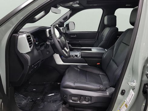 Certified 2025 Toyota Sequoia Platinum AWD/4WD image 11