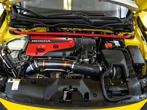 Used 2021 Honda Civic Type R Limited image 39