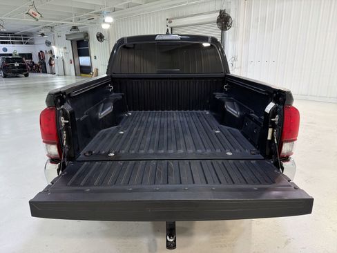 Used 2022 Toyota Tacoma SR5 image 26