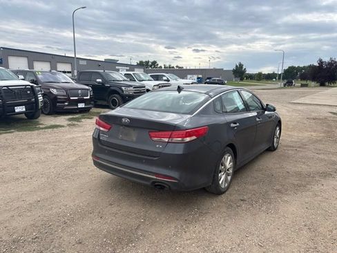 Used 2018 Kia Optima EX w/ Premium Package FWD image 9