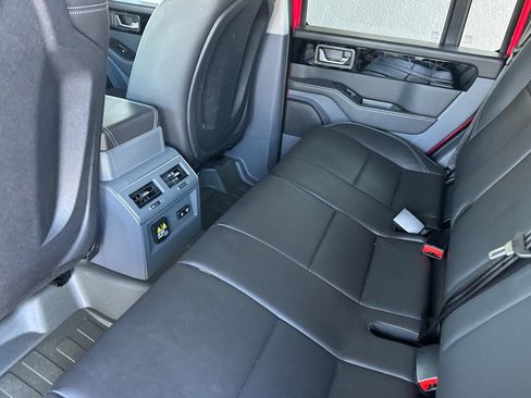 Used 2025 INEOS Grenadier AWD/4WD image 4