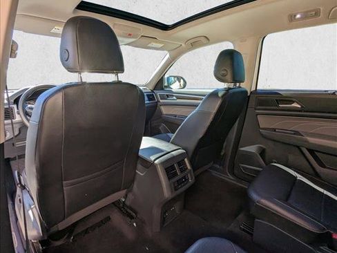 Used 2021 Volkswagen Atlas SE image 11