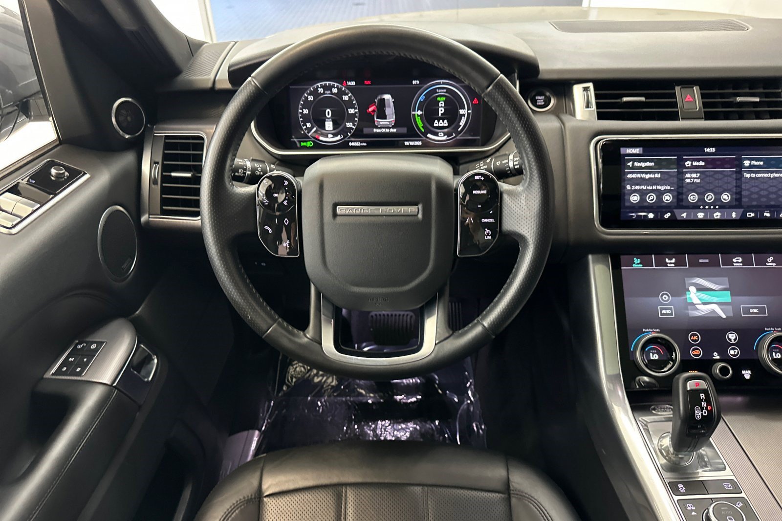 Used 2020 Land Rover Range Rover Sport HSE AWD/4WD image 32