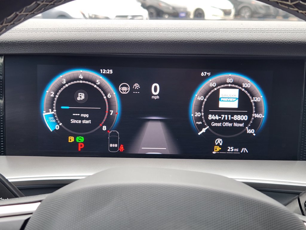 Certified 2025 Volkswagen Tiguan SE AWD/4WD image 12