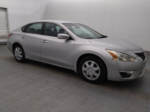 Used 2015 Nissan Altima 2.5 S w/ Power Driver Seat Package FWD image 11