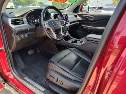 Used 2023 GMC Acadia SLT AWD/4WD image 2