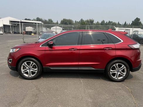 Used 2016 Ford Edge Titanium AWD/4WD image 2