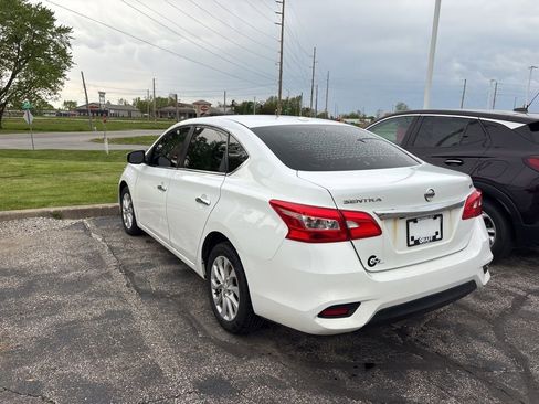 Used 2019 Nissan Sentra SV FWD image 3