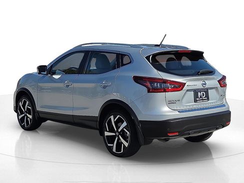 Used 2022 Nissan Rogue Sport SL image 4