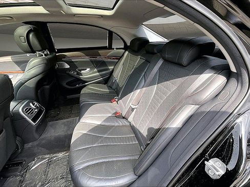 Used 2018 Mercedes-Benz S 560 4MATIC Sedan image 23