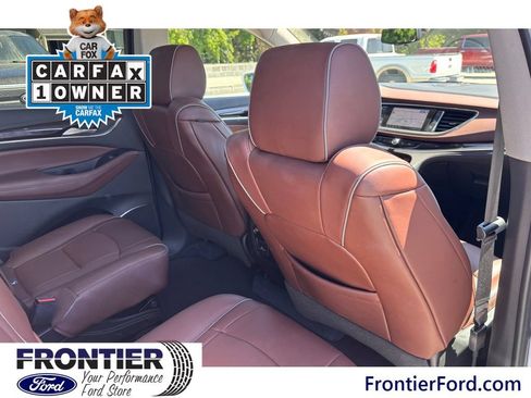Used 2020 Buick Enclave Avenir w/ Avenir Technology Package AWD/4WD image 17