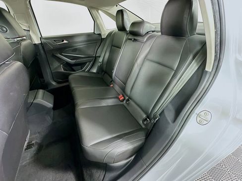 Used 2019 Volkswagen Jetta SE image 24