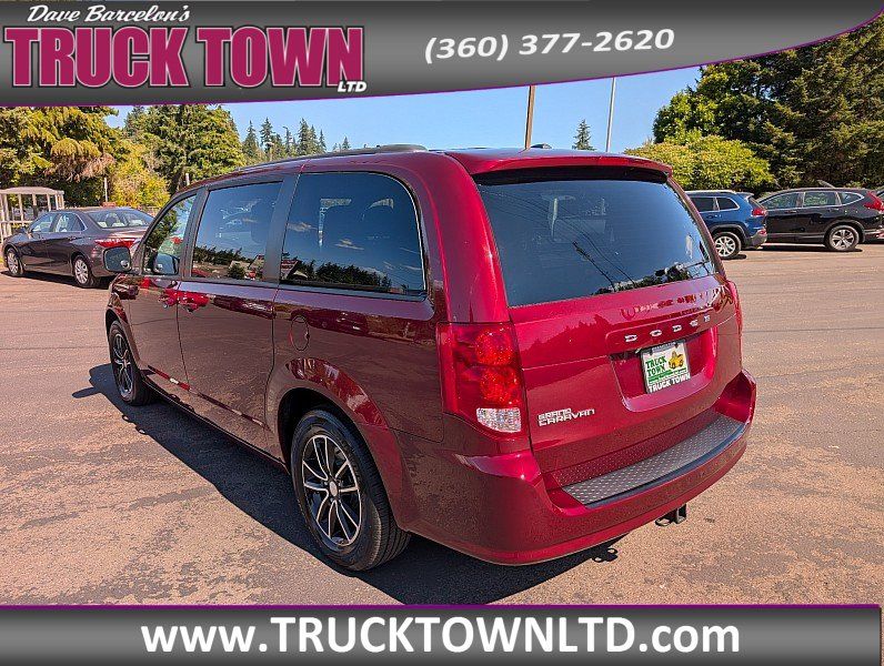Used 2018 Dodge Grand Caravan SE FWD image 16