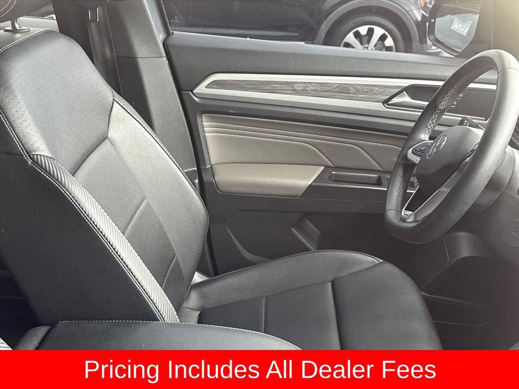 Used 2022 Volkswagen Atlas Cross Sport SE FWD image 3