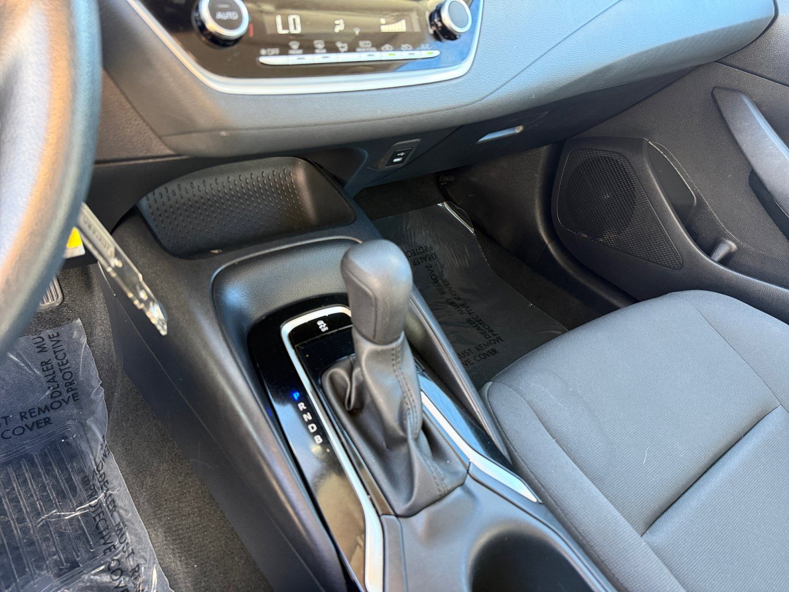Used 2024 Toyota Corolla LE FWD image 13