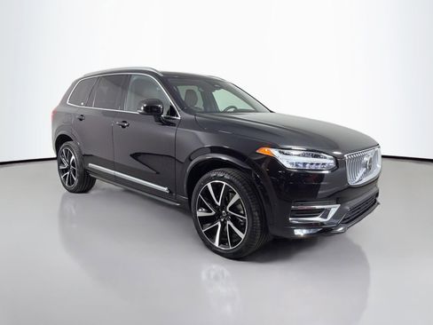 Used 2023 Volvo XC90 B6 Plus AWD/4WD image 3