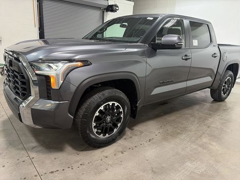 New 2026 Toyota Tundra SR5 image 6