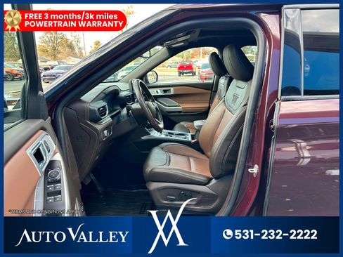 Used 2022 Ford Explorer King Ranch w/ Premium Technology Package image 19
