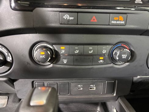Used 2023 Nissan Frontier SV w/ Graphics Package AWD/4WD image 20