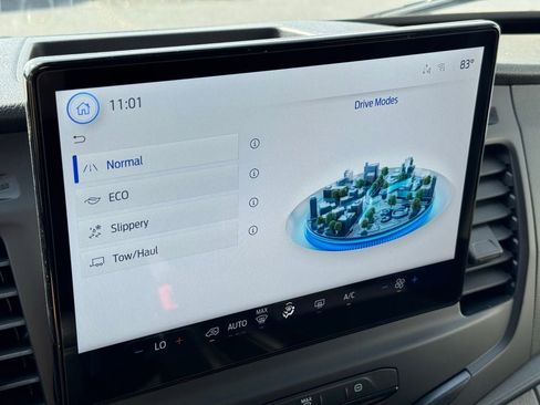 New 2025 Ford Transit 250 148 Medium Roof image 9