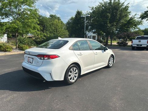 Used 2024 Toyota Corolla LE FWD image 11