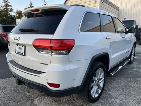 Used 2017 Jeep Grand Cherokee Limited w/ Luxury Group II AWD/4WD image 5