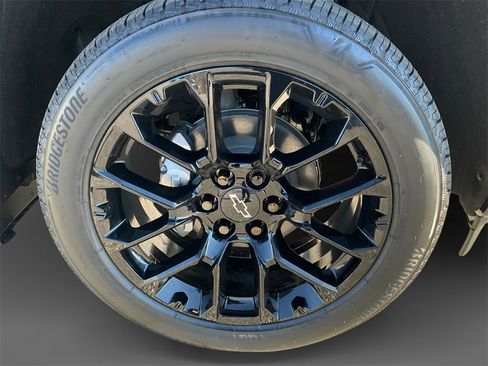 New 2026 Chevrolet Silverado 1500 High Country w/ Technology Package image 14