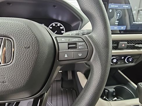New 2026 Honda HR-V LX image 25