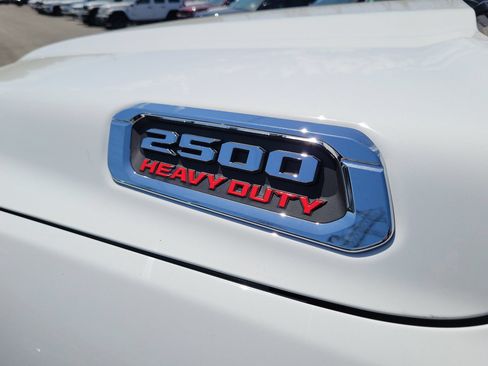 New 2026 RAM 2500 Big Horn AWD/4WD image 21