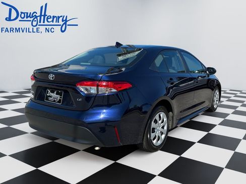 Used 2024 Toyota Corolla LE FWD image 5