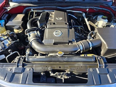 Used 2018 Nissan Frontier SV image 30