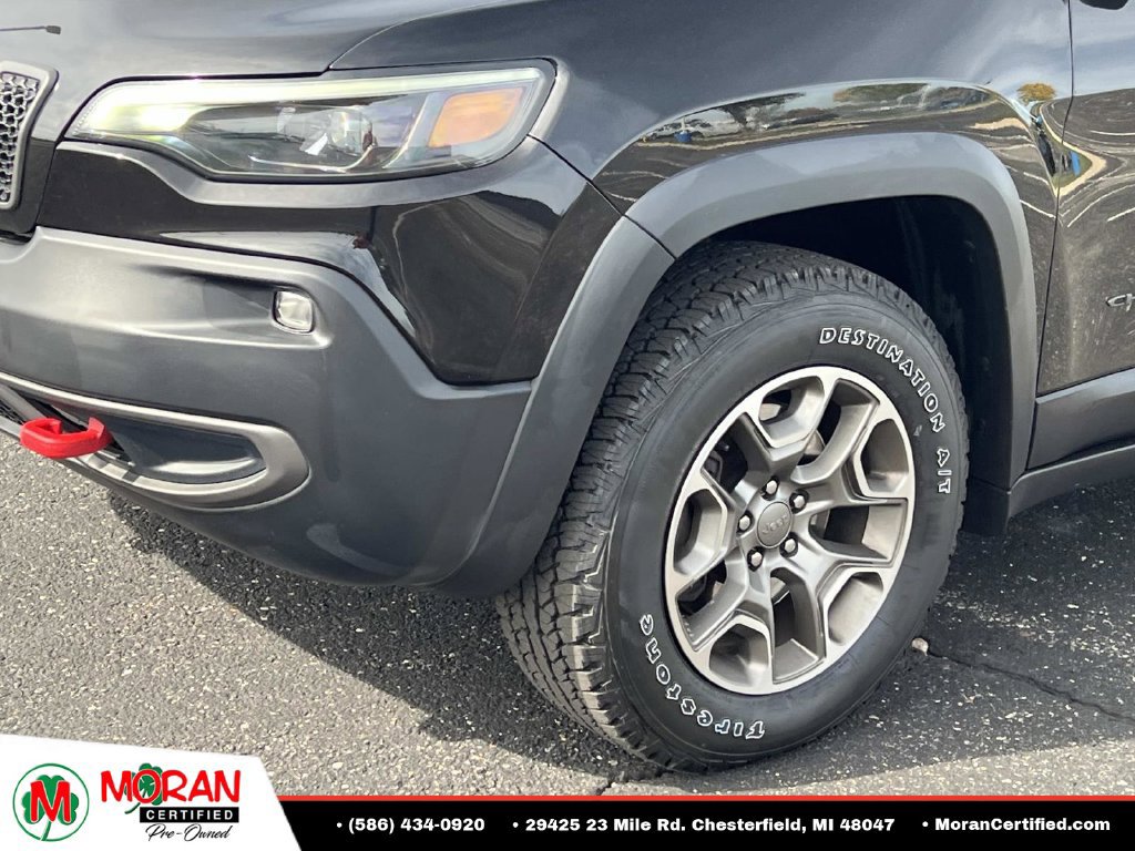Used 2020 Jeep Cherokee Trailhawk w/ Cold Weather Group AWD/4WD image 8