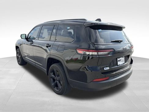 Used 2023 Jeep Grand Cherokee L Laredo AWD/4WD image 7