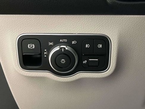 New 2026 Mercedes-Benz GLB 250 4MATIC image 20