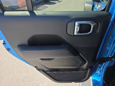 Used 2022 Jeep Gladiator Mojave w/ LED Lighting Group image 32