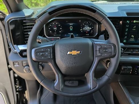 New 2026 Chevrolet Silverado 1500 High Country AWD/4WD image 18