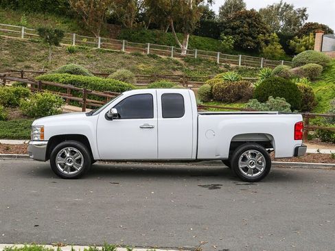 Used 2012 Chevrolet Silverado 1500 LT image 4