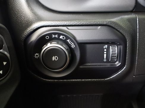 Used 2023 Jeep Wrangler Sport AWD/4WD image 33