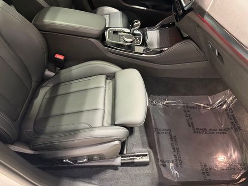 Used 2025 BMW X4 xDrive30i w/ Premium Package AWD/4WD image 45
