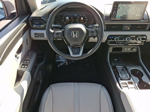 Certified 2023 Honda Pilot Elite image 11