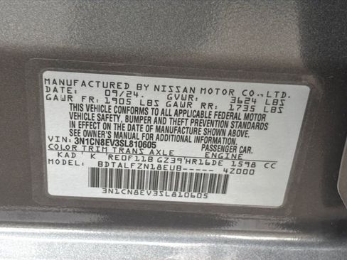 Used 2025 Nissan Versa SV image 27