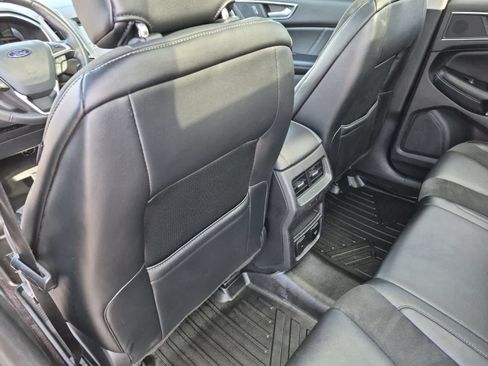 Used 2016 Ford Edge Sport w/ Equipment Group 401A AWD/4WD image 18