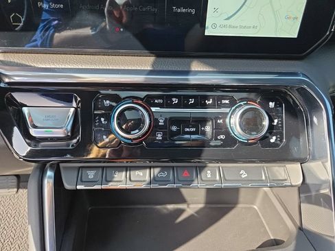 Certified 2024 GMC Sierra 3500 Denali w/ Denali Reserve Package AWD/4WD image 21