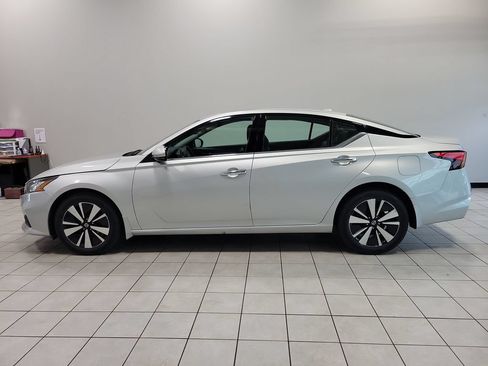 Used 2020 Nissan Altima 2.5 SL AWD/4WD image 9