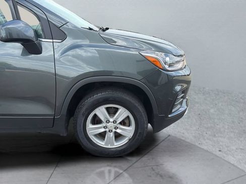 Used 2018 Chevrolet Trax LT w/ LT Convenience Package AWD/4WD image 33