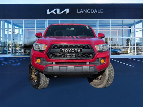 Used 2016 Toyota Tacoma SR image 12