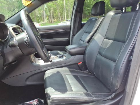 Used 2015 Jeep Grand Cherokee Limited AWD/4WD image 9