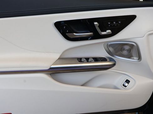 Used 2025 Mercedes-Benz CLE 53 AMG 4MATIC Cabriolet image 11