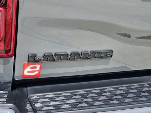 New 2026 RAM 3500 Laramie AWD/4WD image 37